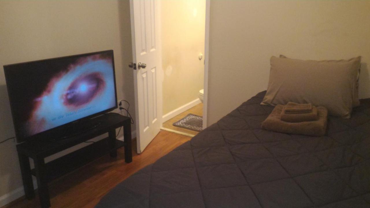 Single Room with Private Bathroom