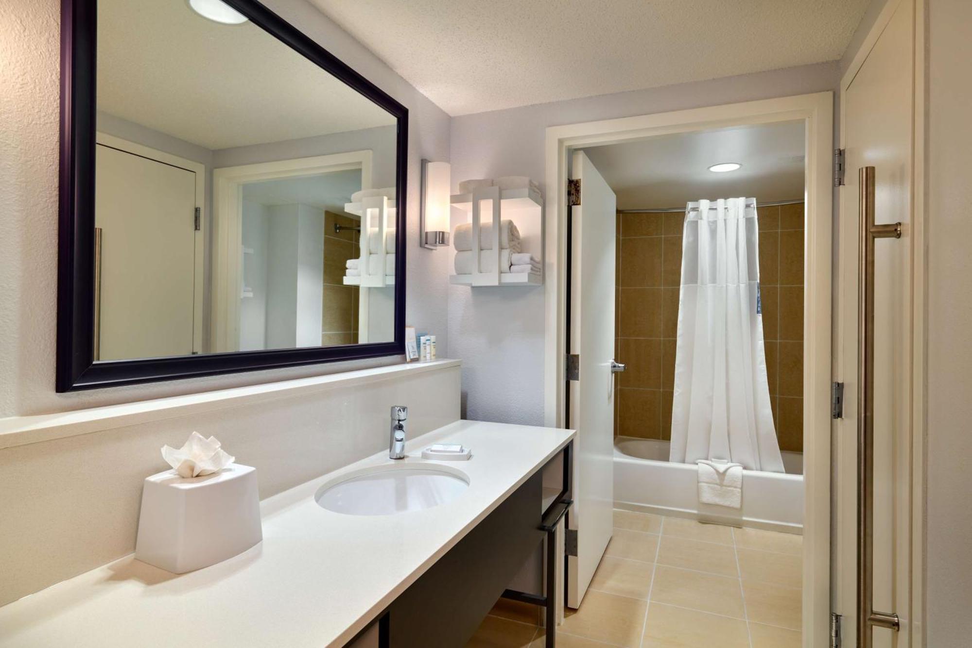 King Studio with Sofa Bed - Non-Smoking,1552155772:JPEG