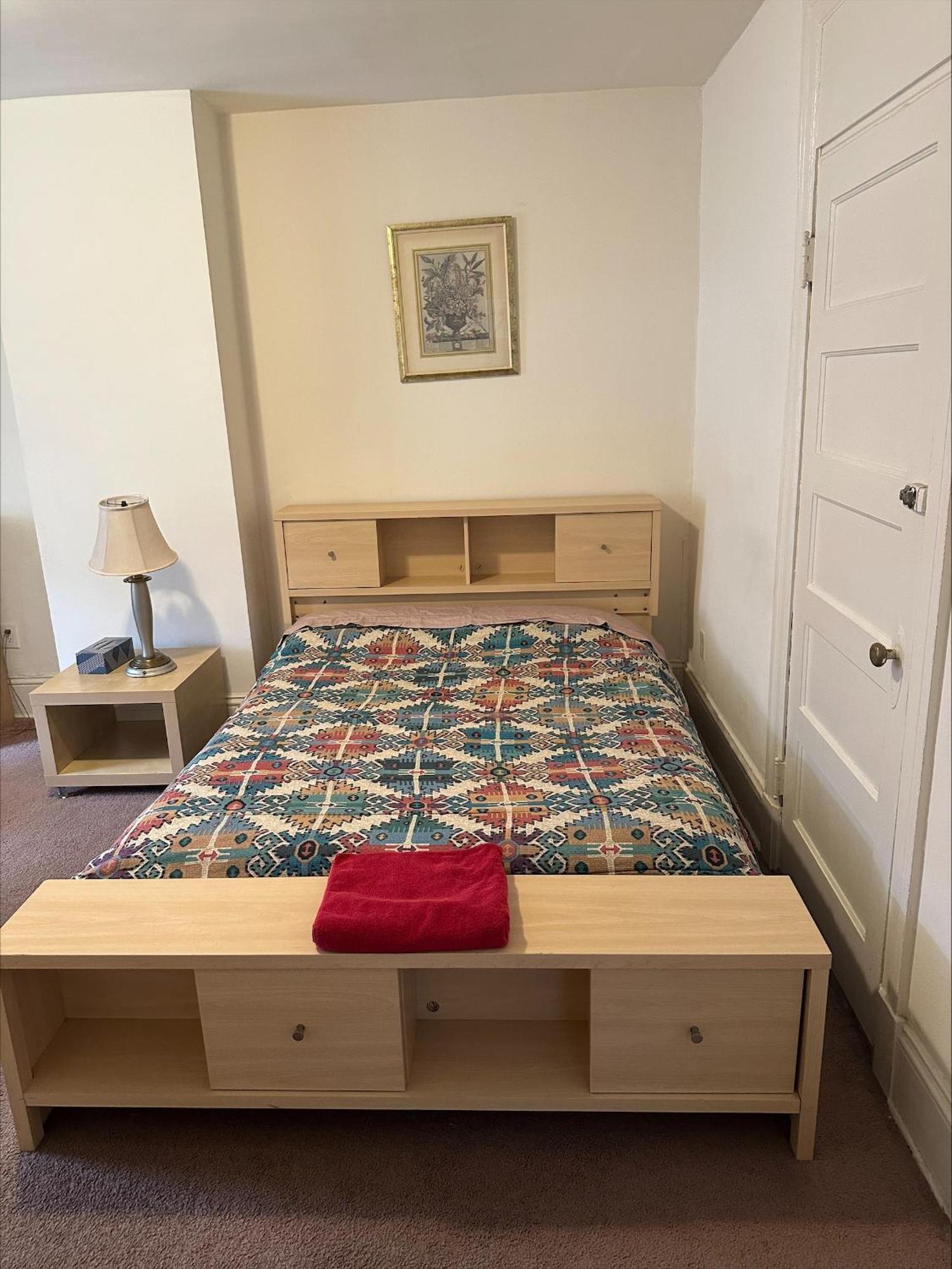 Habitación con baño compartido - Cama grande