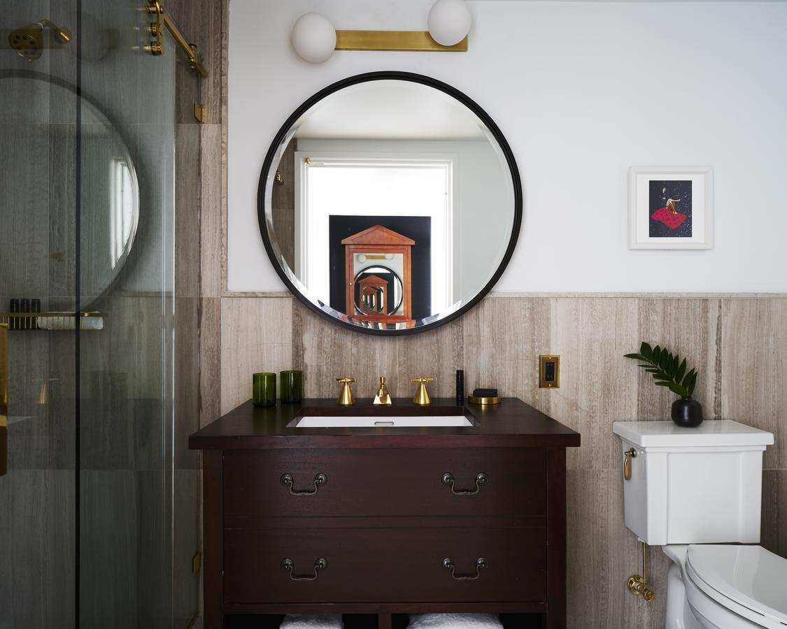 District King,532147707:JPEG