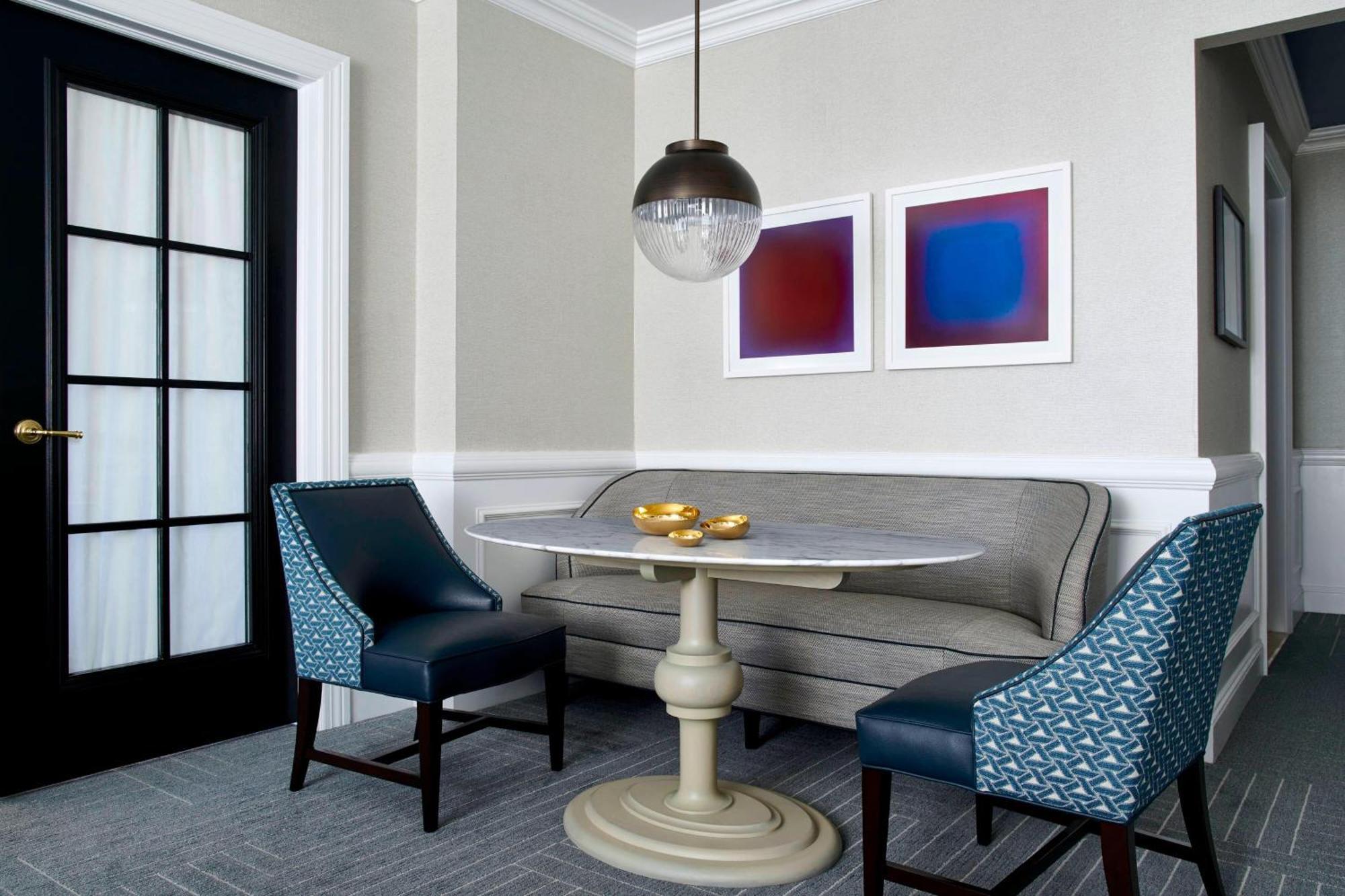 One-Bedroom King Suite with Sofa Bed,575282922:JPEG