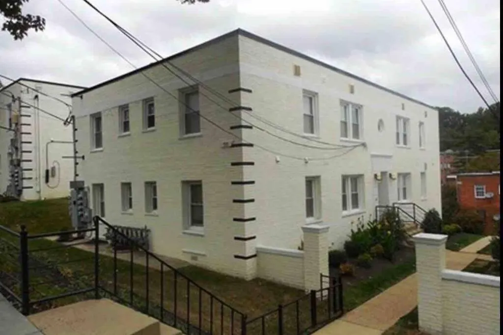 Cozy Dc Condo In Brookland-1