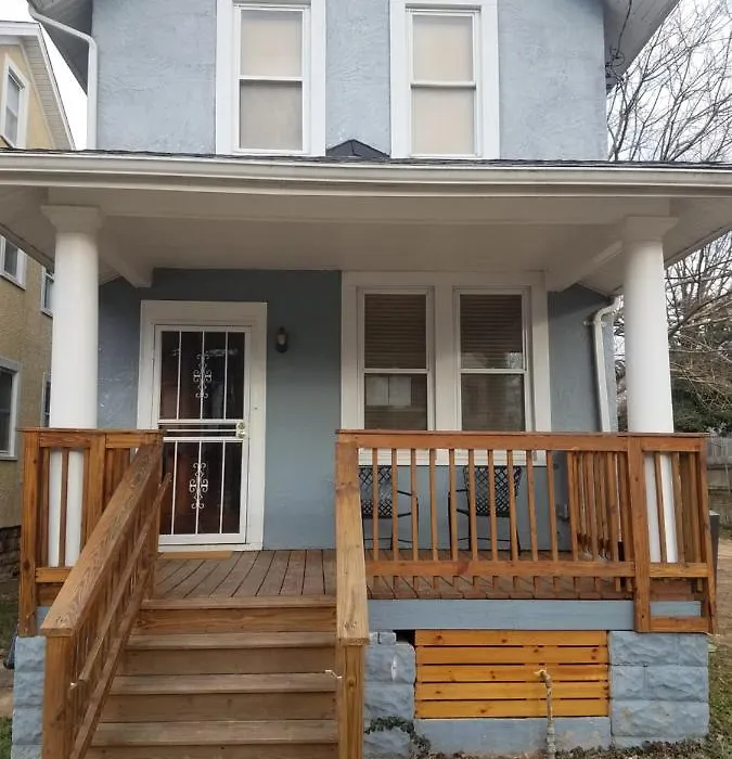 4Br 2 Full Bath Sleeps 10 Large Yard 2 Cars-1