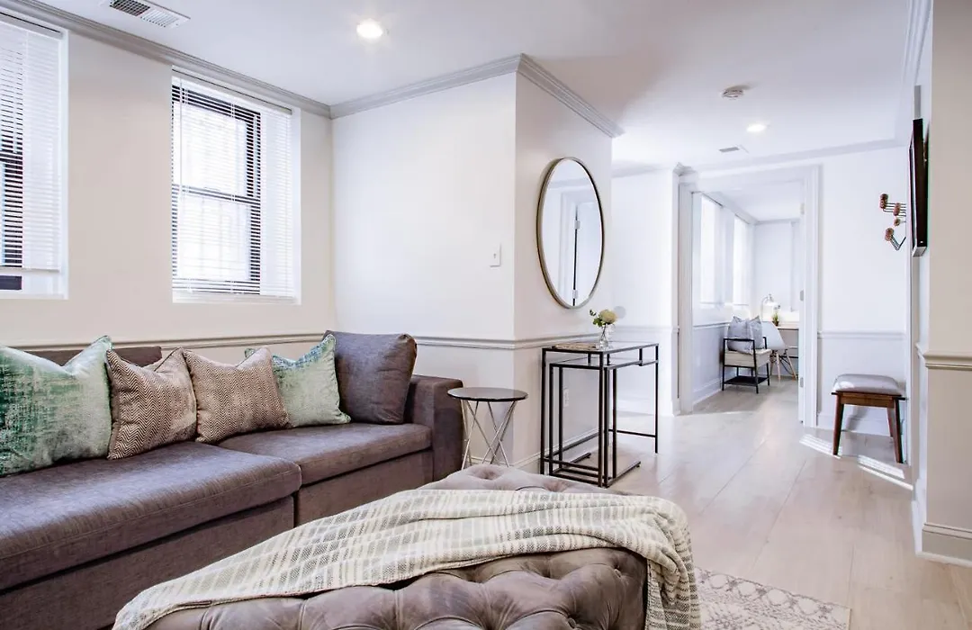 Cheery 1-Br In The Of Shaw 2 Blocks To Subway-1