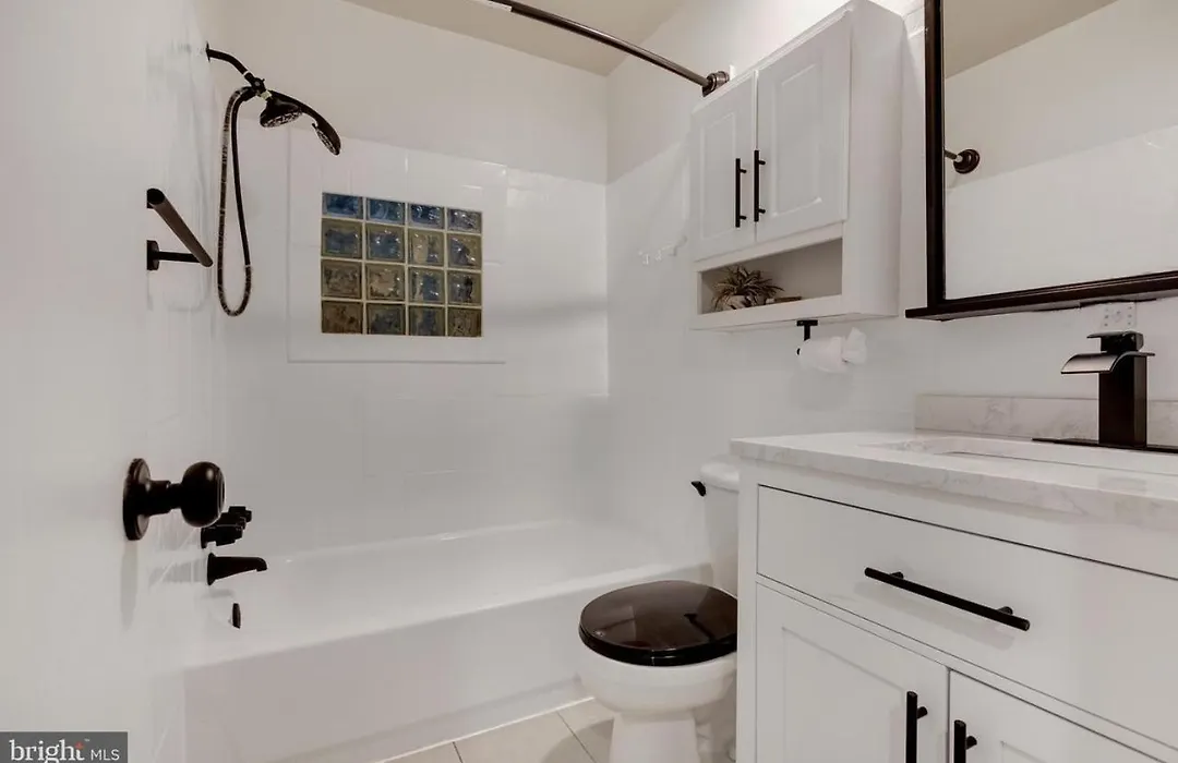 Gorgeous & Unique 2 Bedroom Hidden Gem On H Street-1