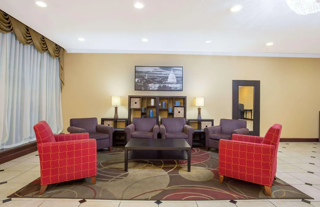 Days Inn By Wyndham Washington Dc/Gateway-1