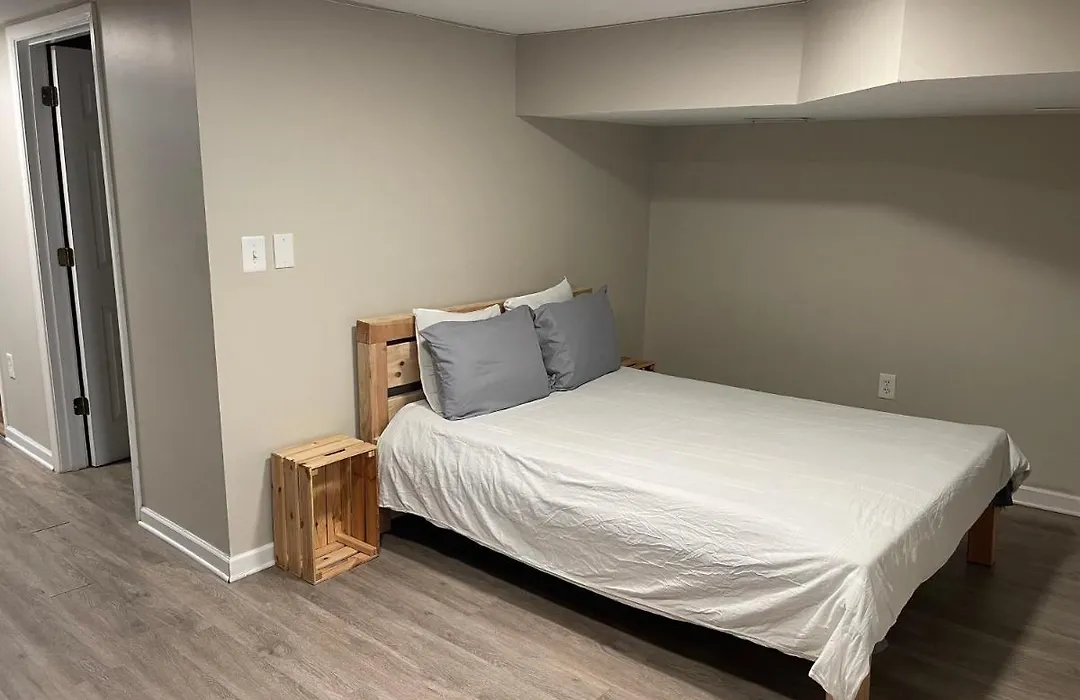 The Gray House By Gallaudet 4 Bedroom 3 Ba-1