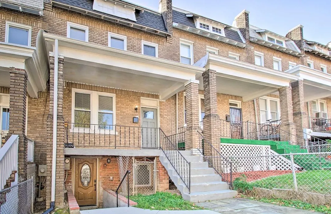 Lovely Washington Dc Townhome Less Than 3 Mi To Dtwn!-1