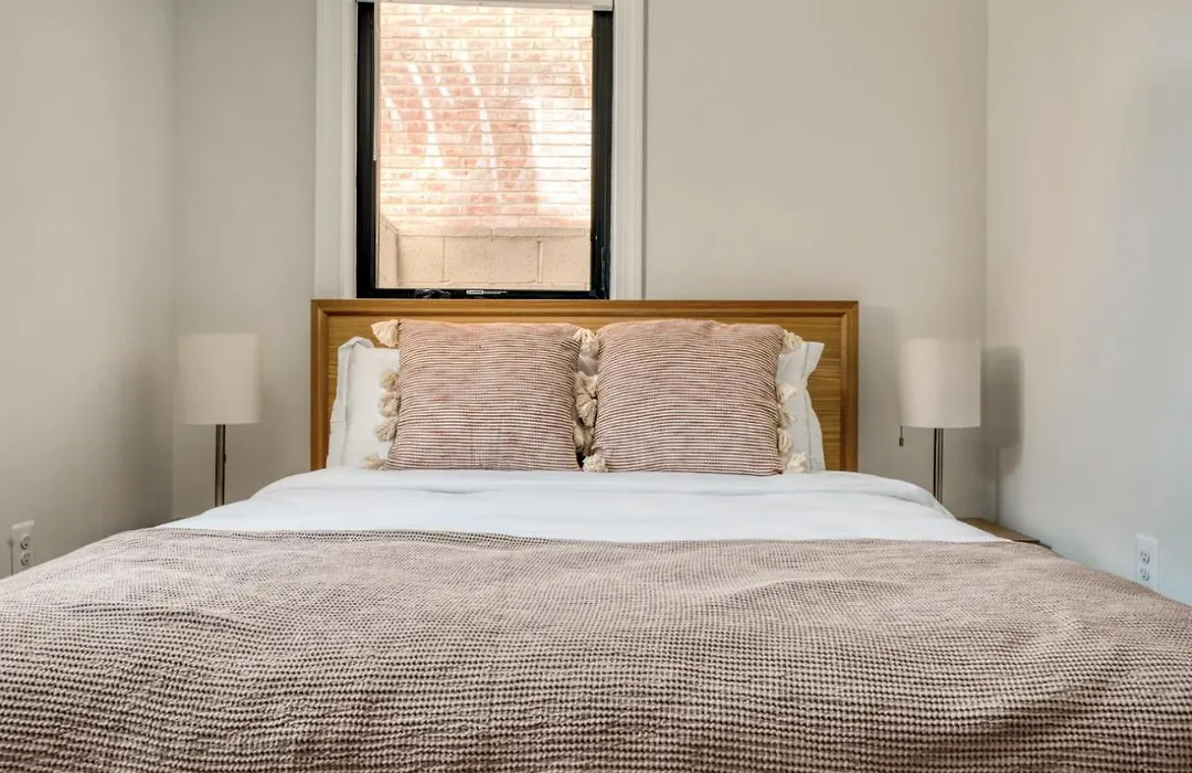 Logan Circle 2Br W Lounge Wd Nr Trader Joes Wdc-458-1