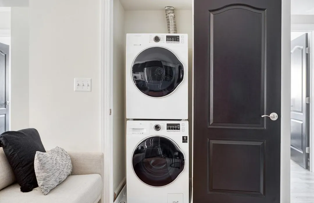 Logan Circle 3Br W Lounge Wd Nr Metro Wdc-459-1