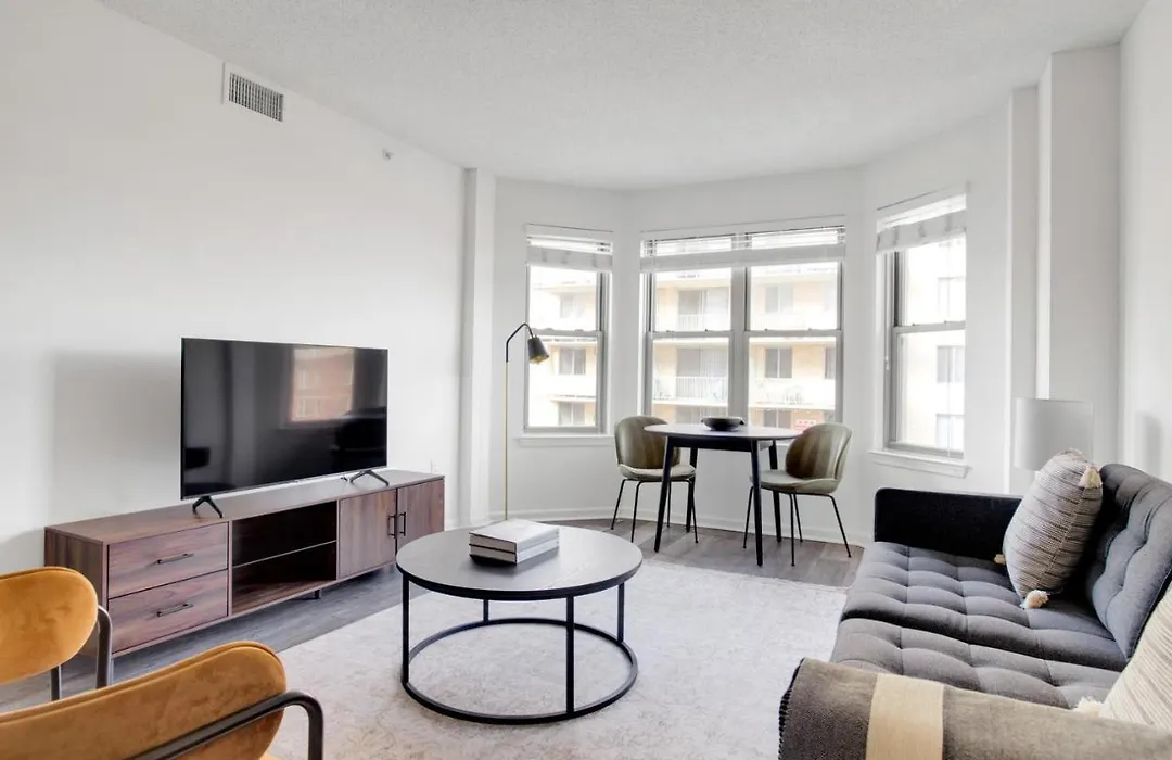 Logan Circle 1Br W Gym Wd Pool Nr Bars Wdc-486-1