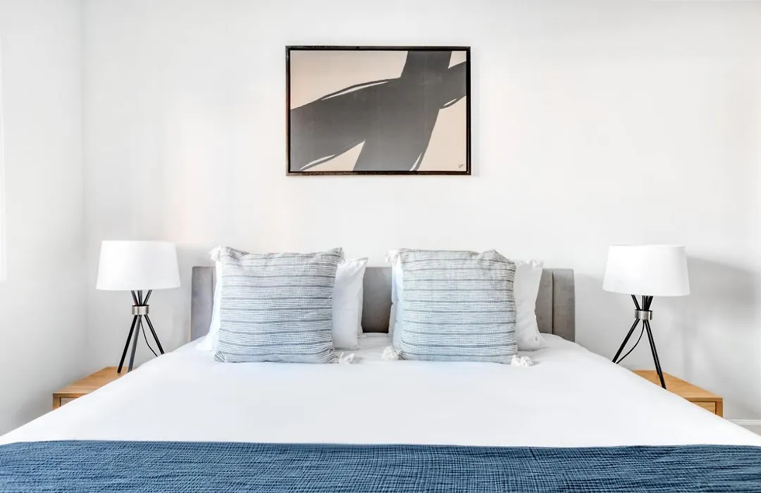 Logan Circle 3Br W Lounge Wd Nr Metro Wdc-461-1