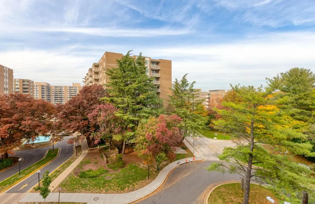 Van Ness 1Br W Gym Pool Nr Metro Wdc-625-1
