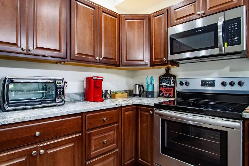 Cheery 5-Br Homestay In Grant Park Metro Access-1
