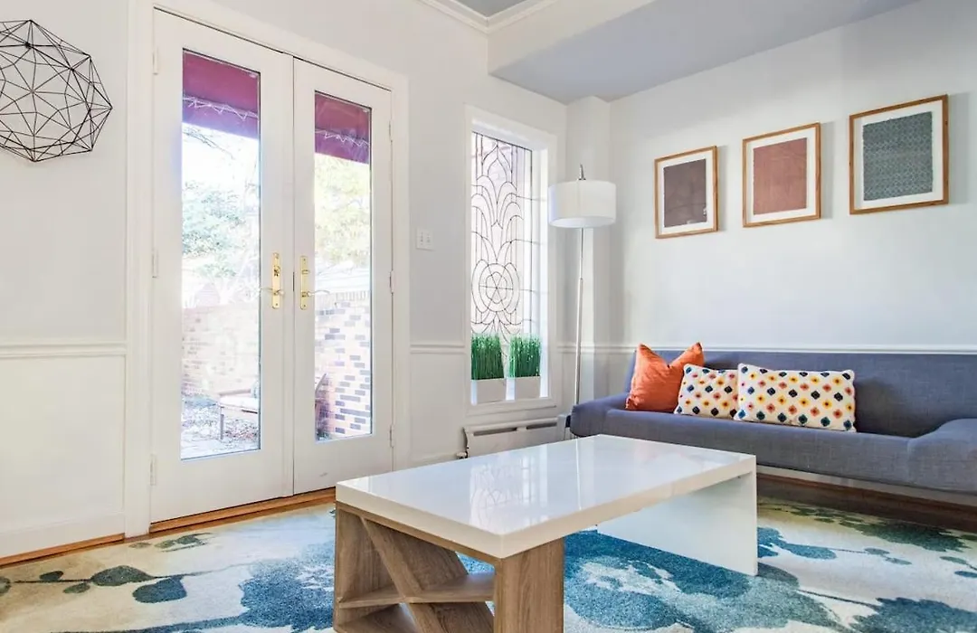 Treat Yourself To Georgetown - Dupont Circle W Backyard-1