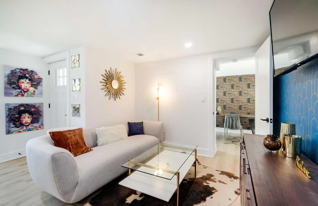 Modern Dc Apartment Rental - Remote-Work Friendly!-1