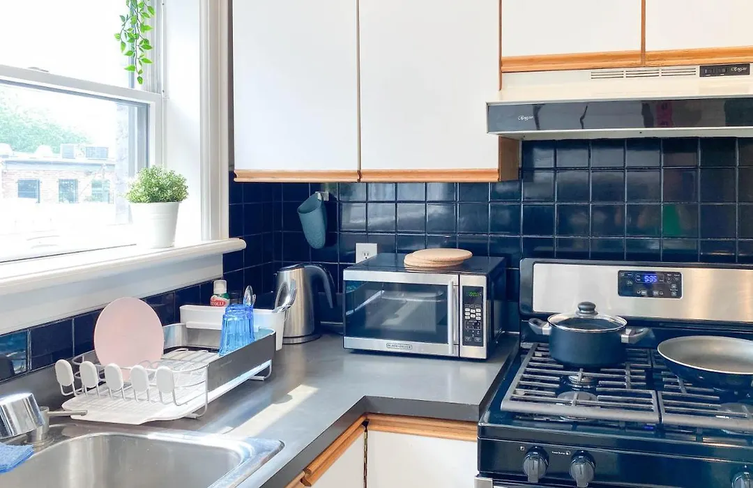Charming 2Nd Fl Retreat, Heart Of Capitol Hill-1