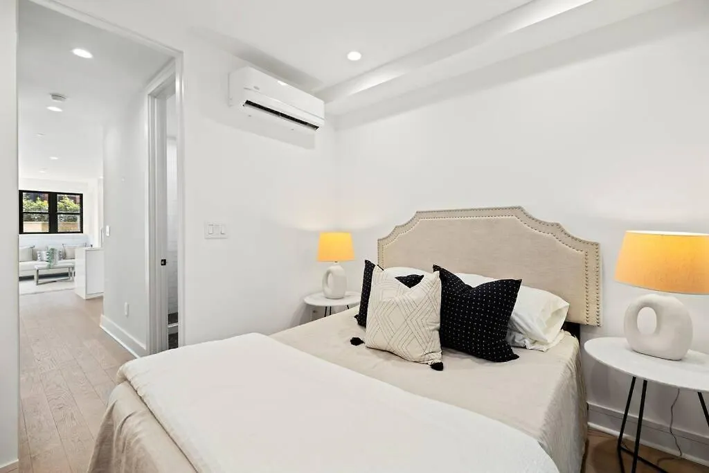 Cozy 1 Brd Heart Of Dc Unit A1-1