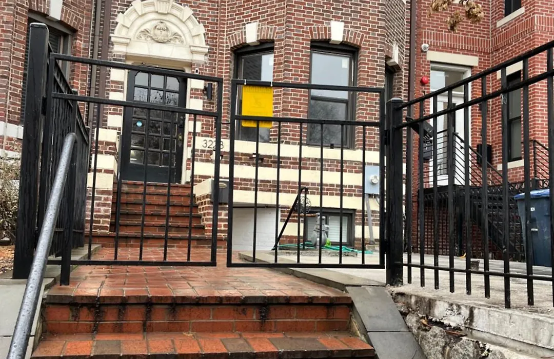 Gorgeous Refurbished 1Bdrm And 1Den Home-1