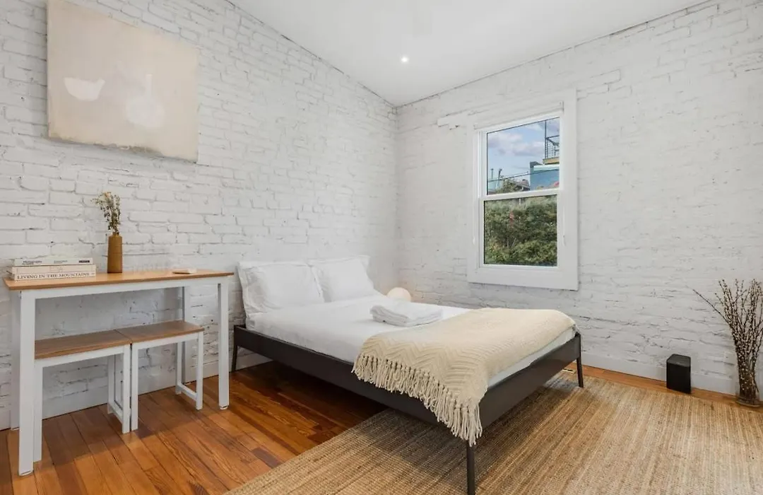 Adorable Studio Space In Private Carriage House-1