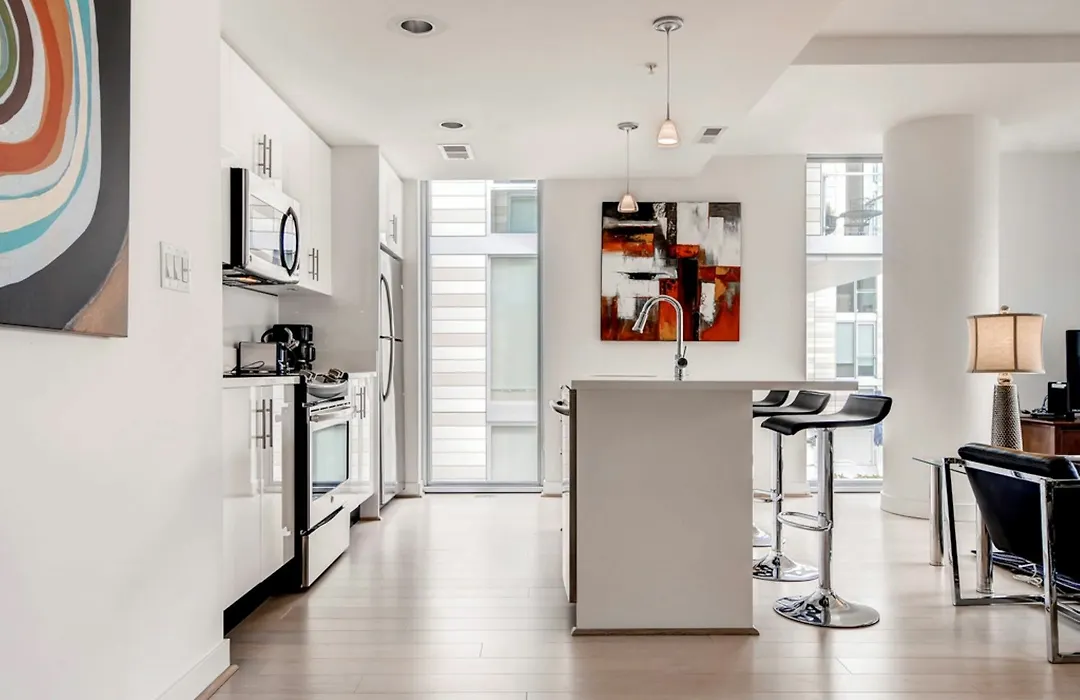 Global Luxury Suites At Chinatown-1