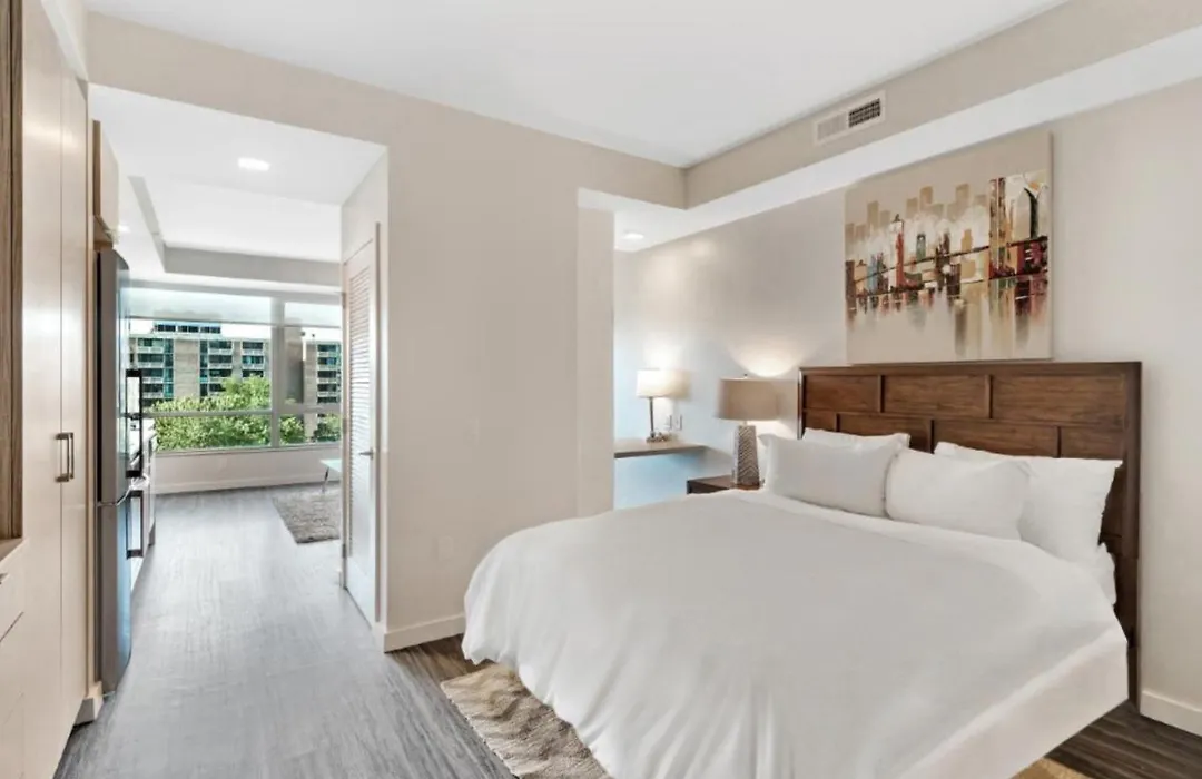 Global Luxury Suites Capitol Hill/Navy Yard-1
