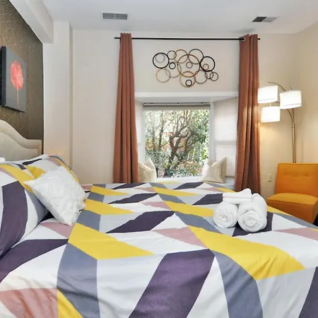 Beautiful Fully Furnished 2Br King Beds-2