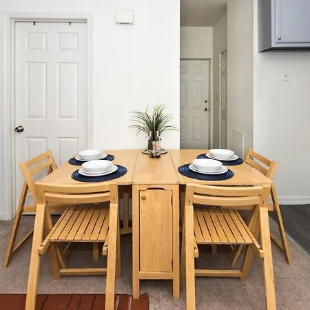 Ch2 Ch3 Fully Furnished Spacious Oasis Dog-Friendly 2Br Capitol Hill-2
