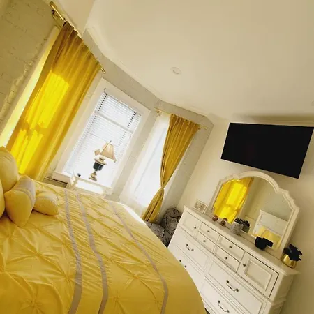 May Flower Hostel Llc-3