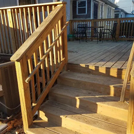 4Br 2 Full Bath Sleeps 10 Large Yard 2 Cars-3