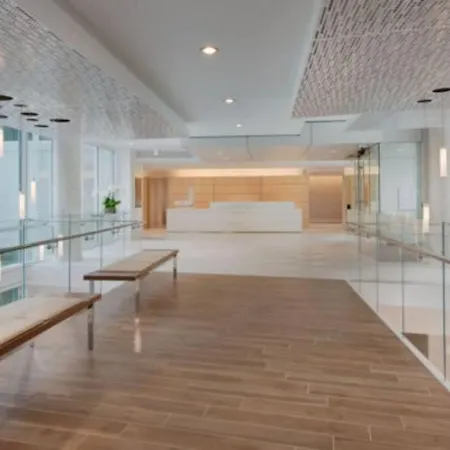 Modern, Chic, Great Location-2