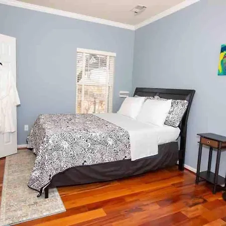 Luxe Palace: Cheerful 2Br & 3.5Ba Located In Dc-2