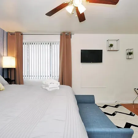Fully Furnished Apts To Work From Home Or Tour Dc-2