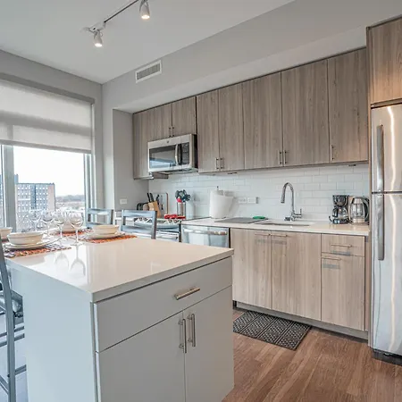 One Bedroom Apartment Near Waterfront In A Brand New Building Apts-2