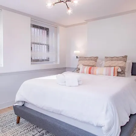 Cheery 1-Br In The Of Shaw 2 Blocks To Subway-2