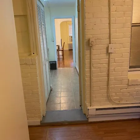 Spacious 2 Bedroom Apartment-2
