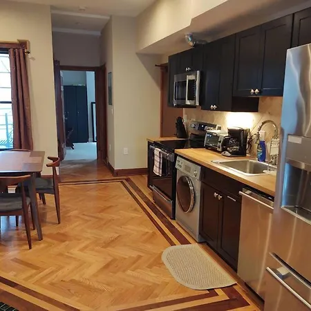 Dupont Circle/Logan Circle 1 Bdrm + Den Sleeps 4 Apartment-2