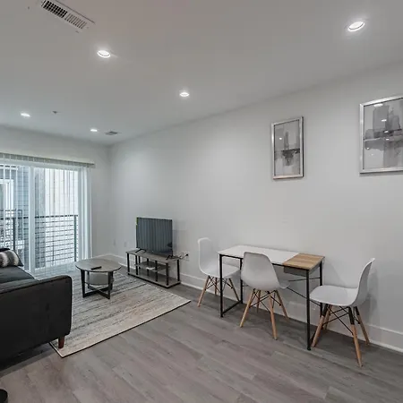 Modern Lux 1 Bedroom 2 Bed Condo-2