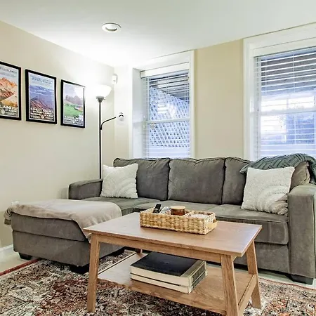 City Dweller'S Ideal Centrally-Located 1-Bedroom-3