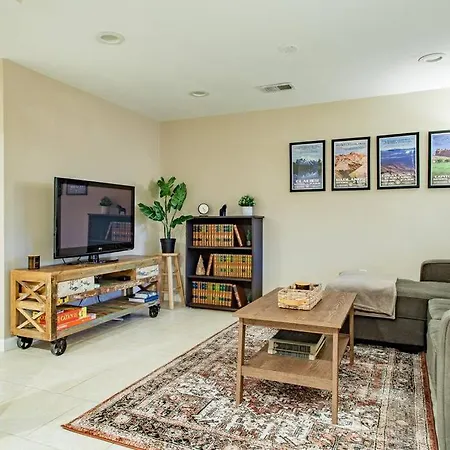 City Dweller'S Ideal Centrally-Located 1-Bedroom-2