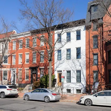 Eastern Mkt 1Br W Wd Rooftop Nr Tj Metro Wdc-406-2