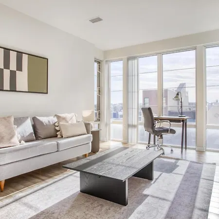 H St 1Br W Wd Gym Nr Union Station Wdc-417-2