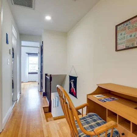 Washington, Dc Townhome With Deck And Gas Grill-2