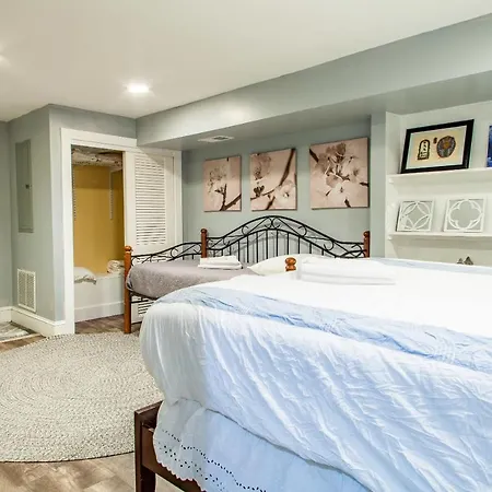 Delightful 1-Br Accommodations Nearby Metro-2
