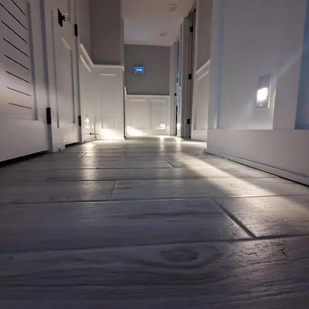 Beautiful Basement Apartment-3