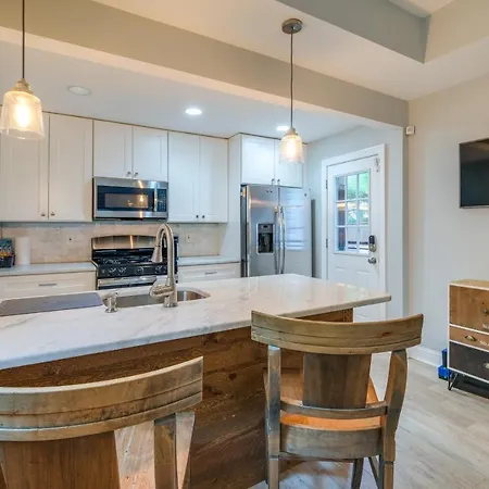 Washington Dc Gem W/ Fenced Backyard-3
