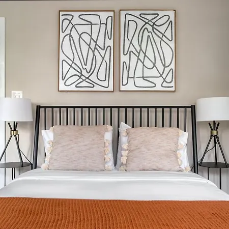 Noma 4Br W Backyard Wd Nr Shops Dining Wdc-667-2