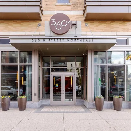 H St 1Br W Wd Gym Nr Union Station Wdc-419-2