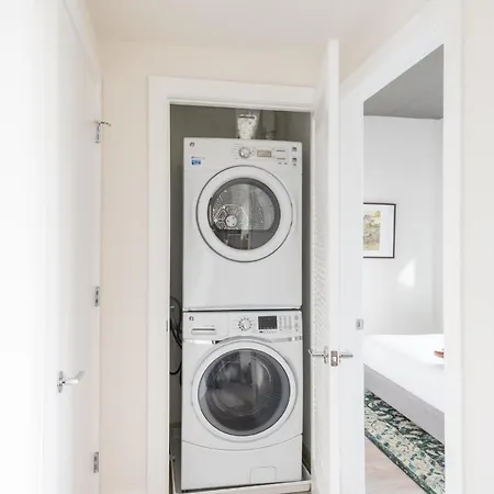 Stunning 1 Bedroom In South Capitol Near Metro-3
