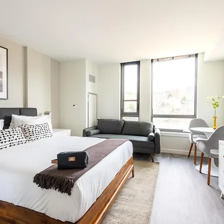 Modern Studio In The Boathouse Apts Near Dtwn Dc-3